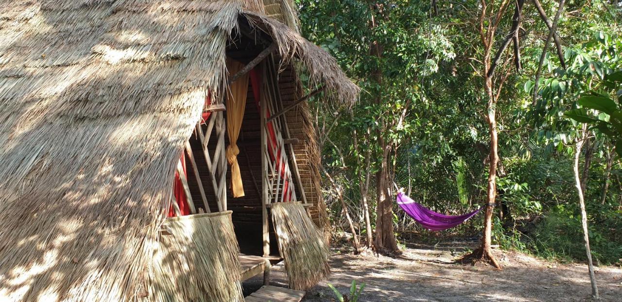 Hotel Crusoe Koh Takiev Island à Koh Ta Kiev Extérieur photo