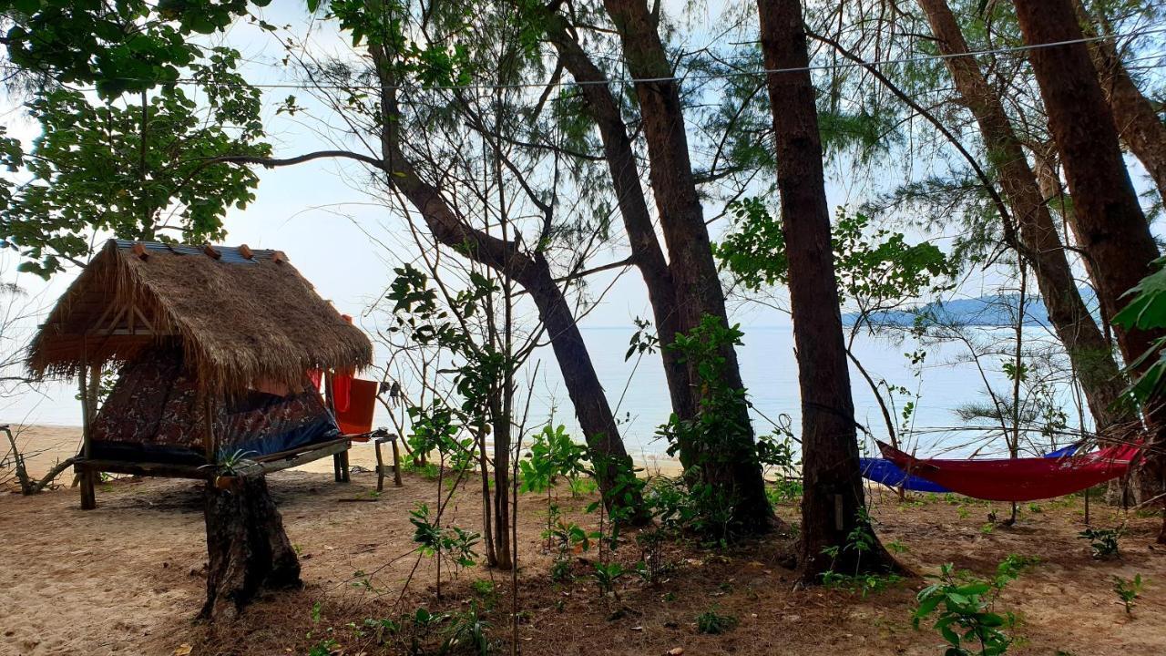Hotel Crusoe Koh Takiev Island à Koh Ta Kiev Extérieur photo