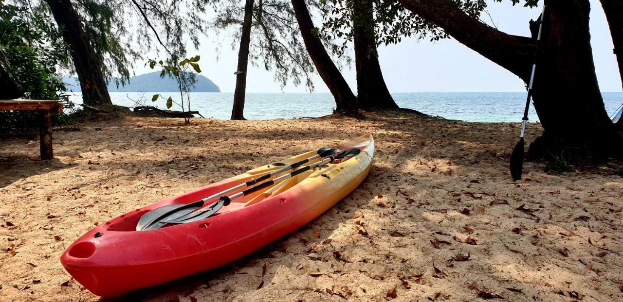Hotel Crusoe Koh Takiev Island à Koh Ta Kiev Extérieur photo